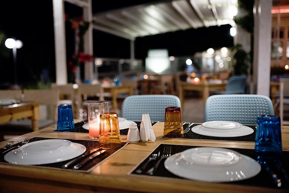 What To Eat in Santorini: Fava, Tomato Fritters, Seafood and Aegean Flavours